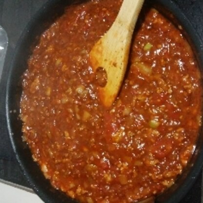 トマト缶でドライカレーを作りたくて参考にしました！
作りすぎたので、明日はこれにチーズをのせてドリアにしてみようと思います。